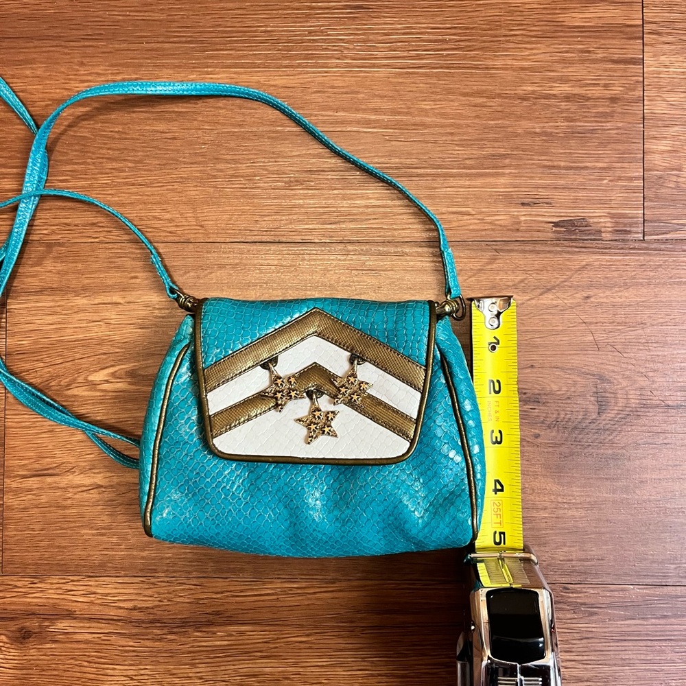 Y2K Vtg Sharif small turquoise leather textured crossbody. - Picture 6 of 9